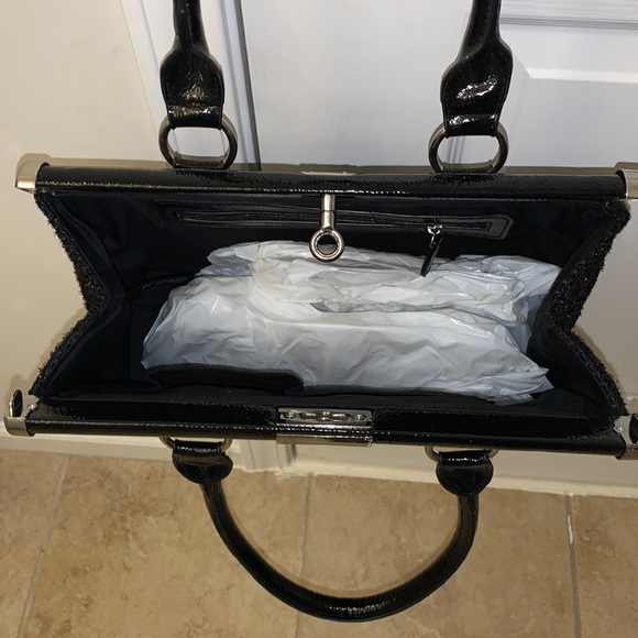 Black Tweed and Black Patent Bag - Picture 14 of 17